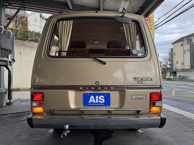 NISSAN CARAVAN coach 1985