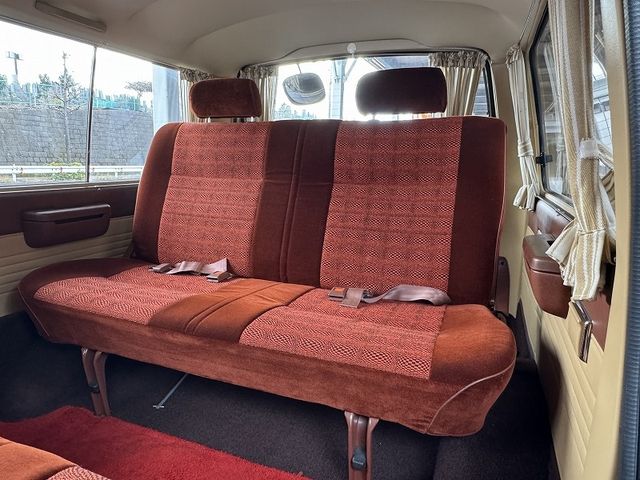 NISSAN CARAVAN coach 1985