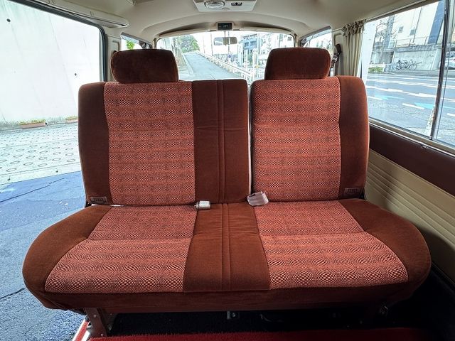 NISSAN CARAVAN coach 1985