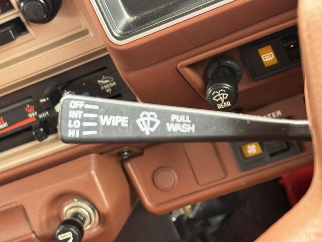 NISSAN CARAVAN coach 1985