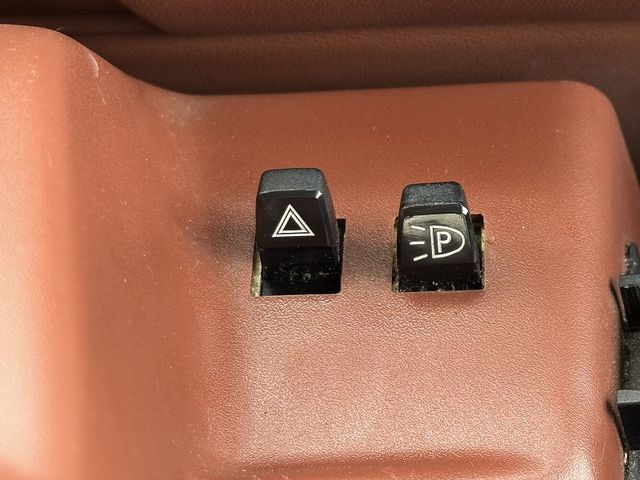 NISSAN CARAVAN coach 1985