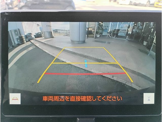 TOYOTA VOXY HYBRID 2022