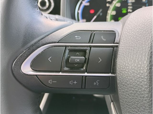 TOYOTA VOXY HYBRID 2022