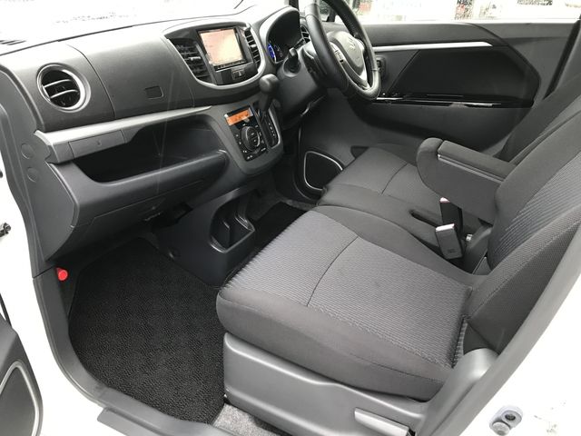 SUZUKI WAGON R STINGRAY 4WD 2013