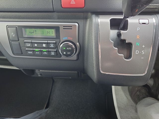 TOYOTA REGIUSACE van 2WD 2019