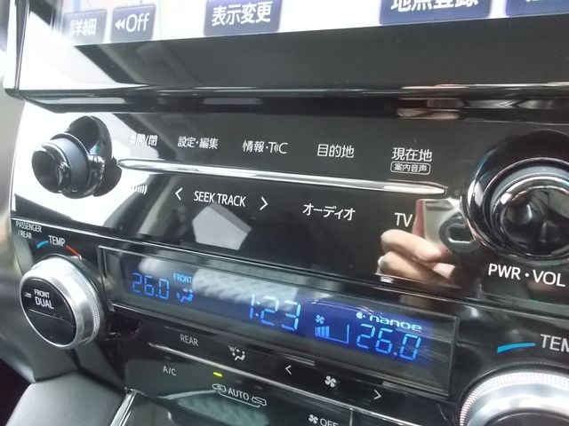 TOYOTA VELLFIRE 4WD 2015