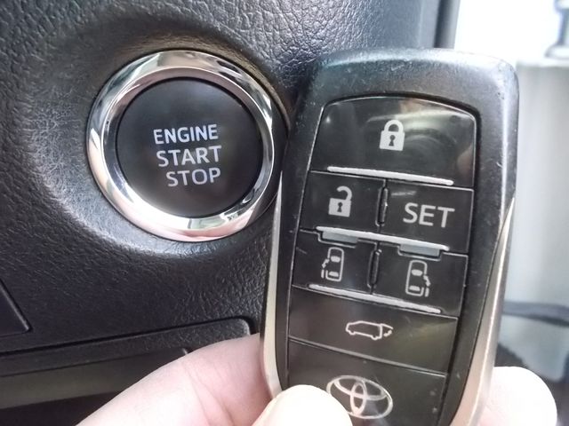 TOYOTA VELLFIRE 4WD 2015