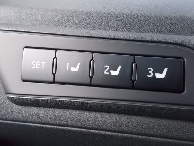 TOYOTA VELLFIRE 4WD 2015