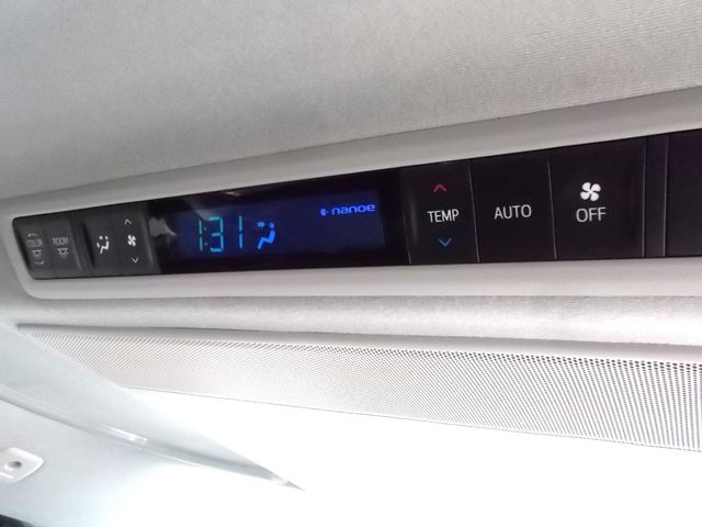 TOYOTA VELLFIRE 4WD 2015