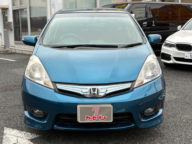 HONDA FIT SHUTTLE HYBRID 2013