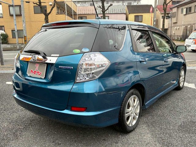 HONDA FIT SHUTTLE HYBRID 2013