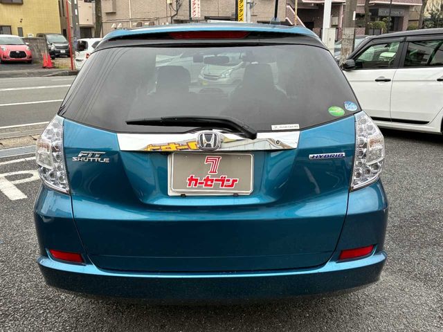 HONDA FIT SHUTTLE HYBRID 2013