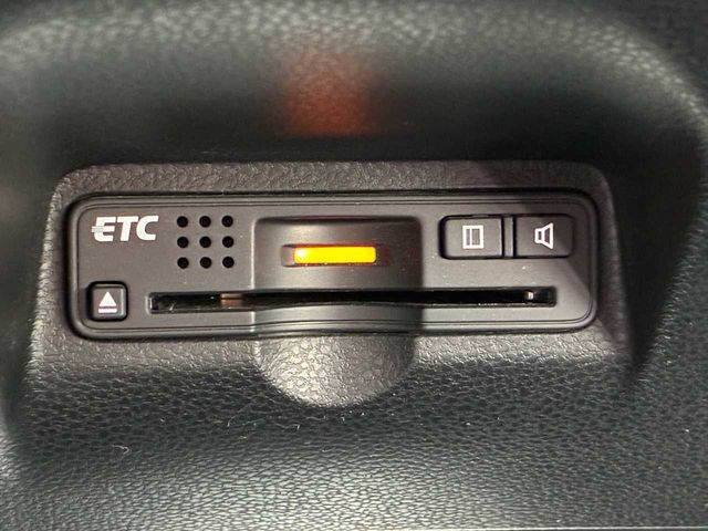 HONDA FIT SHUTTLE HYBRID 2013