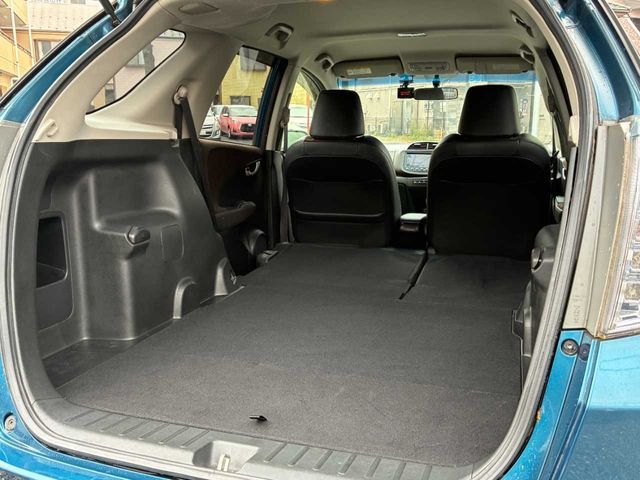 HONDA FIT SHUTTLE HYBRID 2013