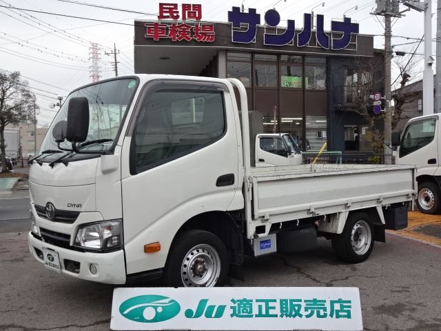 TOYOTA DYNA 2019