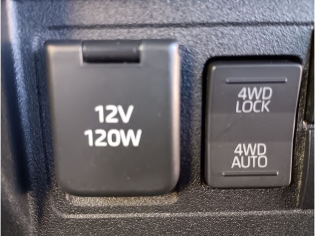 DAIHATSU HIJET truck 4WD 2023