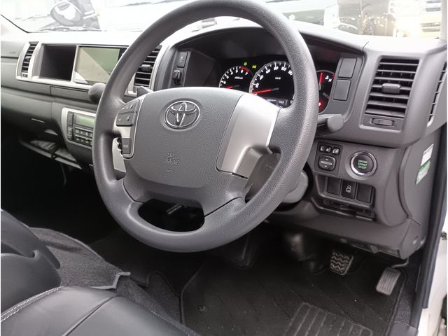 TOYOTA HIACE wagon 2017