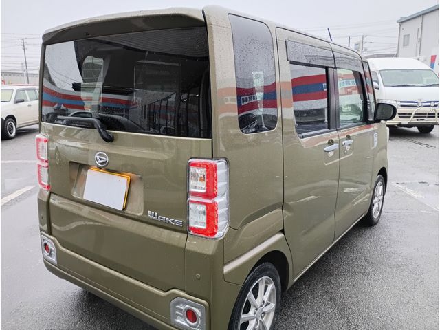 DAIHATSU WAKE 2021
