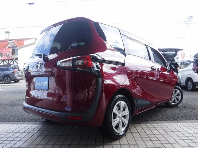 TOYOTA SIENTA 2021