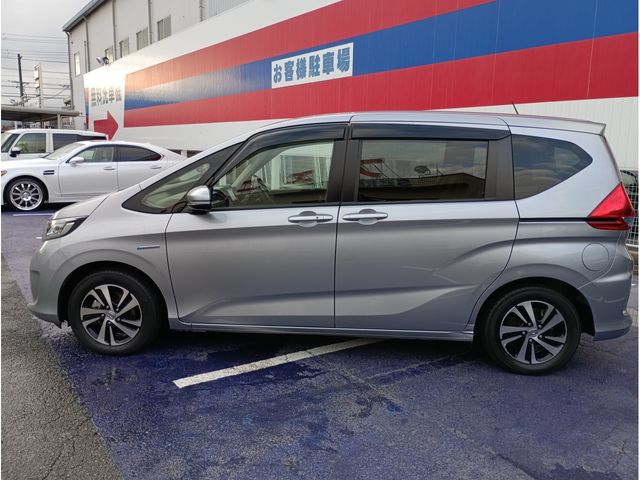 HONDA FREED plus HYBRID 2018