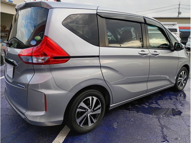 HONDA FREED plus HYBRID 2018