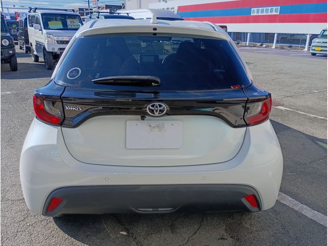 TOYOTA YARIS 2023