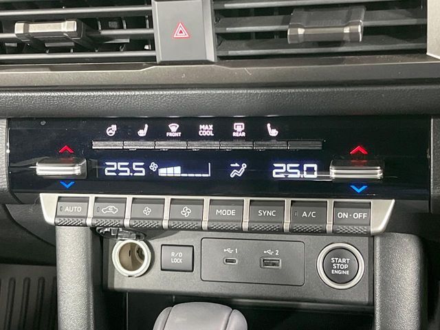 MITSUBISHI TRITON 2024