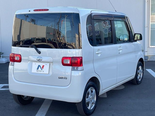 DAIHATSU TANTO 2008