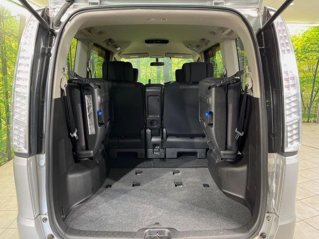 NISSAN SERENA  WG 2012