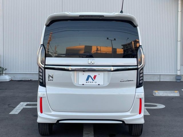 HONDA N BOX CUSTOM 2019