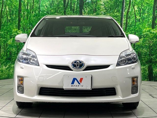 TOYOTA PRIUS 2011