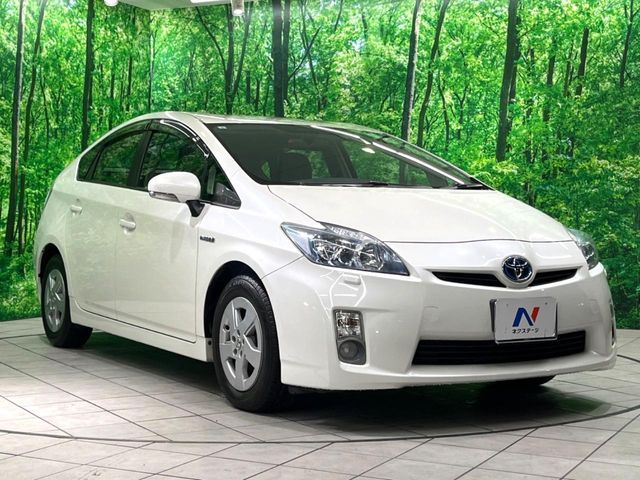 TOYOTA PRIUS 2011