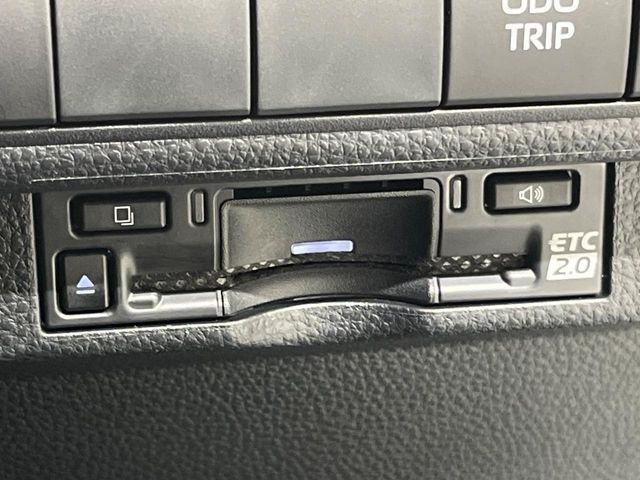 TOYOTA COROLLA TOURING HYBRID 2023