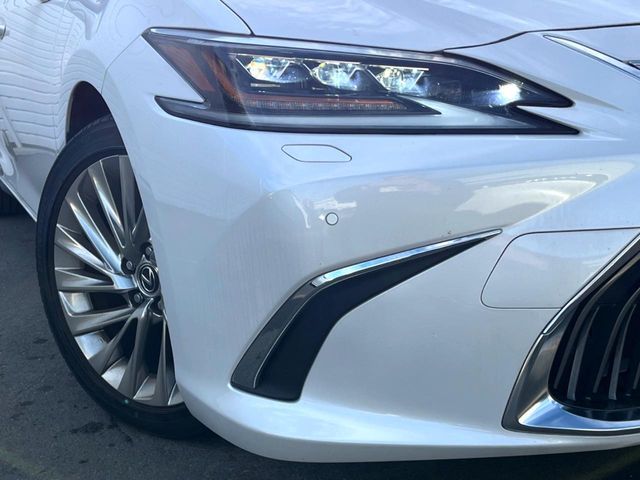 TOYOTA LEXUS ES300h 2019