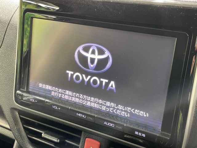 TOYOTA VOXY 2014