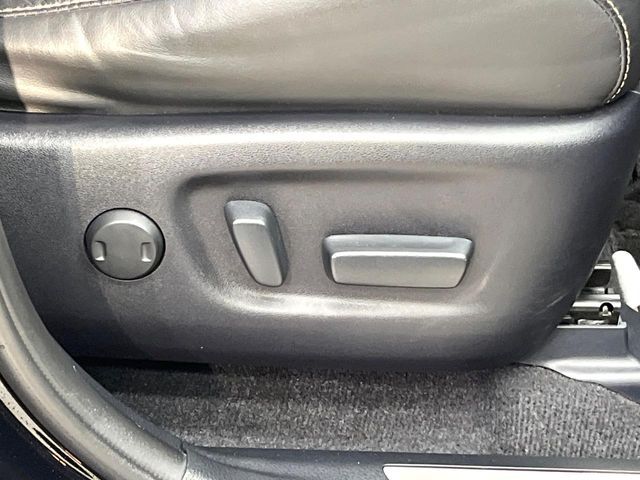 TOYOTA HARRIER 2WD 2016