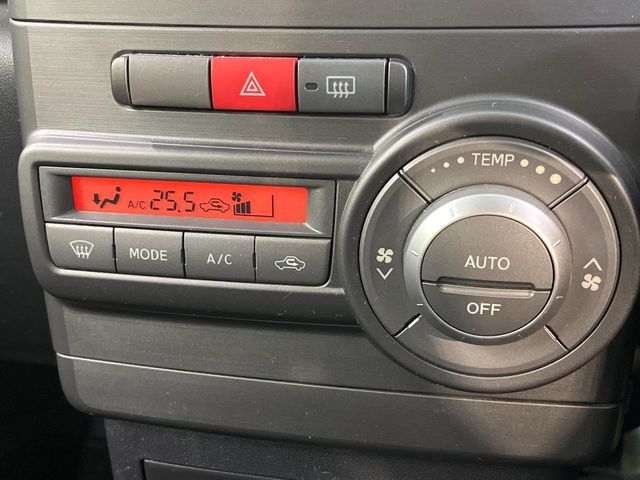 DAIHATSU MOVE CONTE CUSTOM 2015