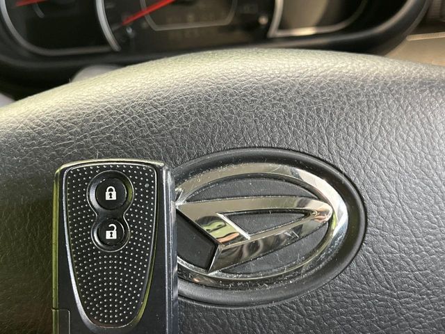 DAIHATSU MOVE CONTE CUSTOM 2015