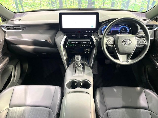 TOYOTA HARRIER 2WD 2024