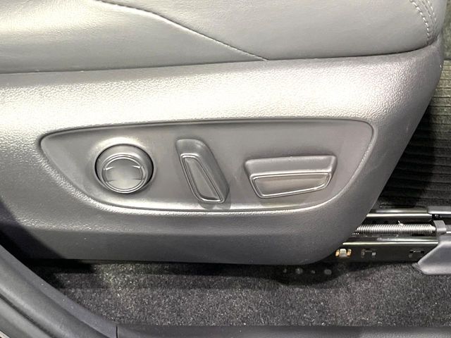 TOYOTA HARRIER 2WD 2024