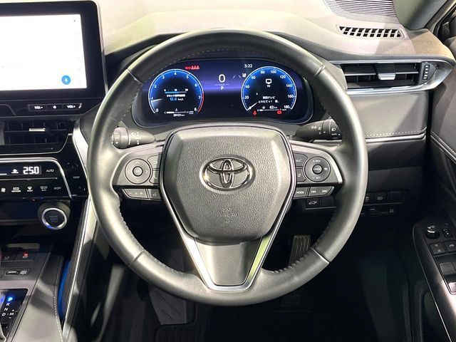 TOYOTA HARRIER 2WD 2024