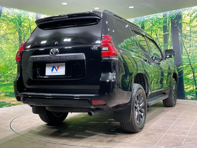 TOYOTA LANDCRUISER PRADO 2023