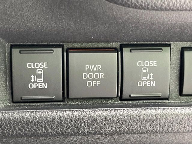 TOYOTA SIENTA HYBRID 2024