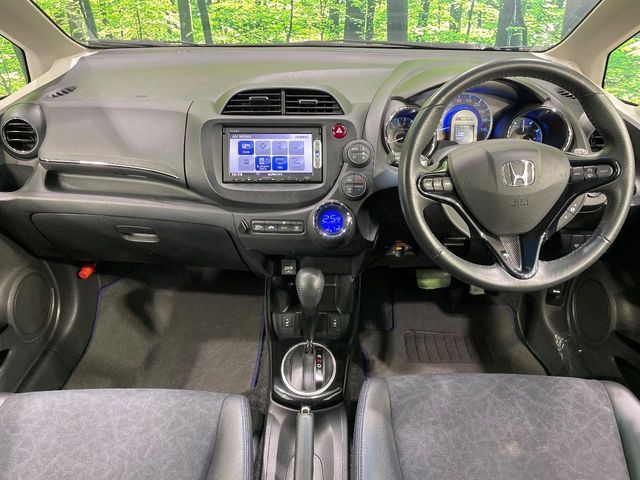 HONDA FIT SHUTTLE HYBRID 2014