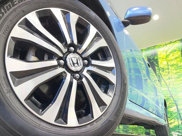 HONDA FIT SHUTTLE HYBRID 2014