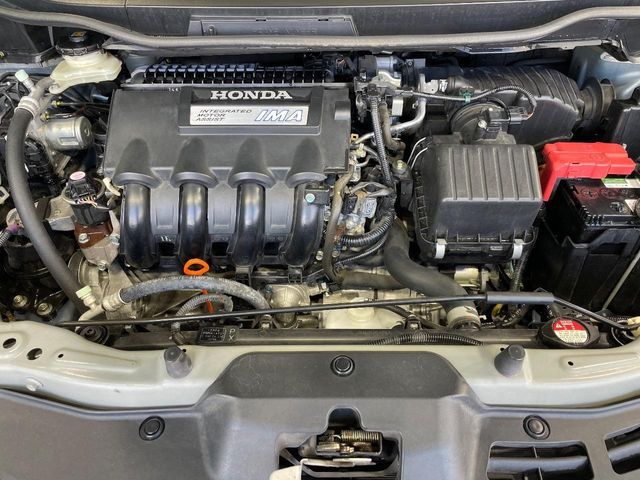 HONDA FIT SHUTTLE HYBRID 2014