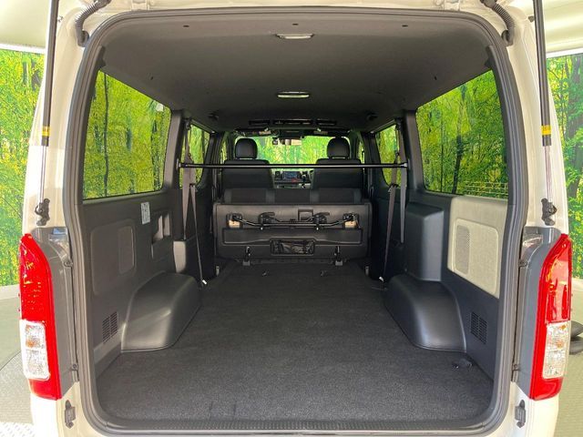 TOYOTA HIACE van 2WD 2024