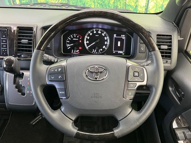 TOYOTA HIACE van 2WD 2024