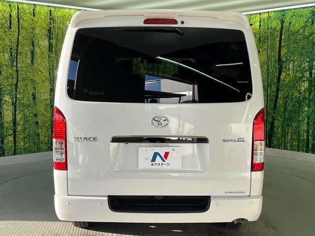 TOYOTA HIACE van 2WD 2024