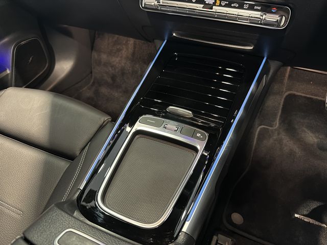 MERCEDES BENZ MERCEDES BENZ GLB 2024